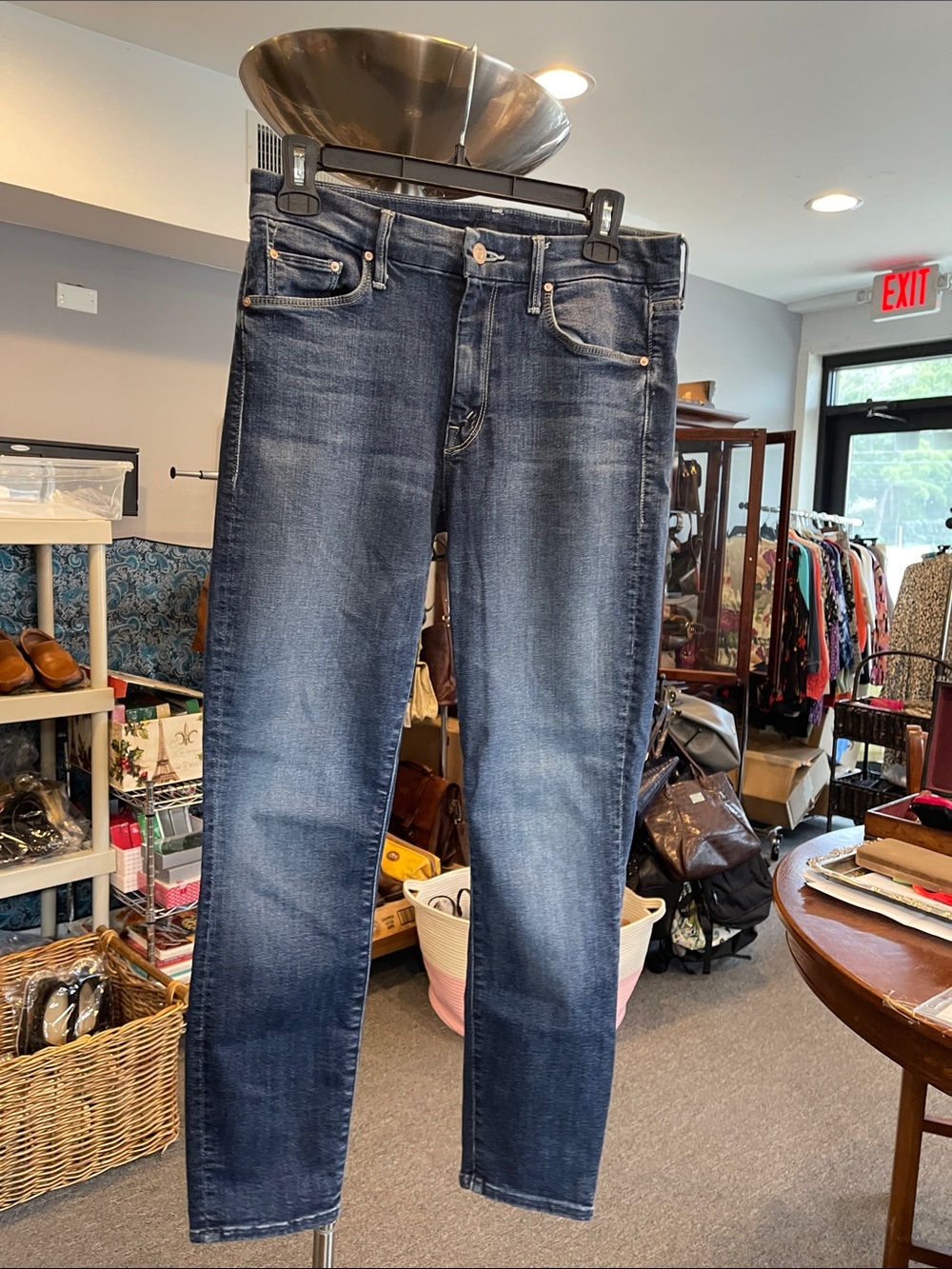 MOTHER The Looker Crop Jeans Size 28 On The Edge Dark Wash